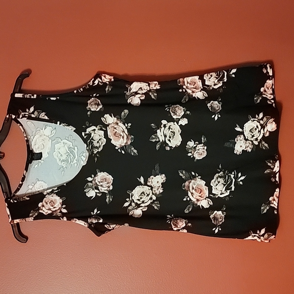 Rue21 Tops - 2X Dark Floral Gothic Cottage Core Tank Plus size